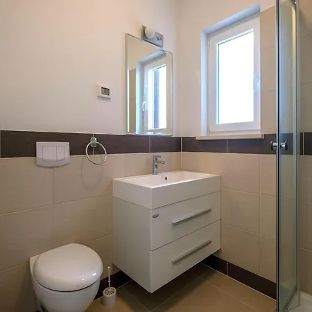 Apartment In Banjole Near The Beach, Cleaning Included *